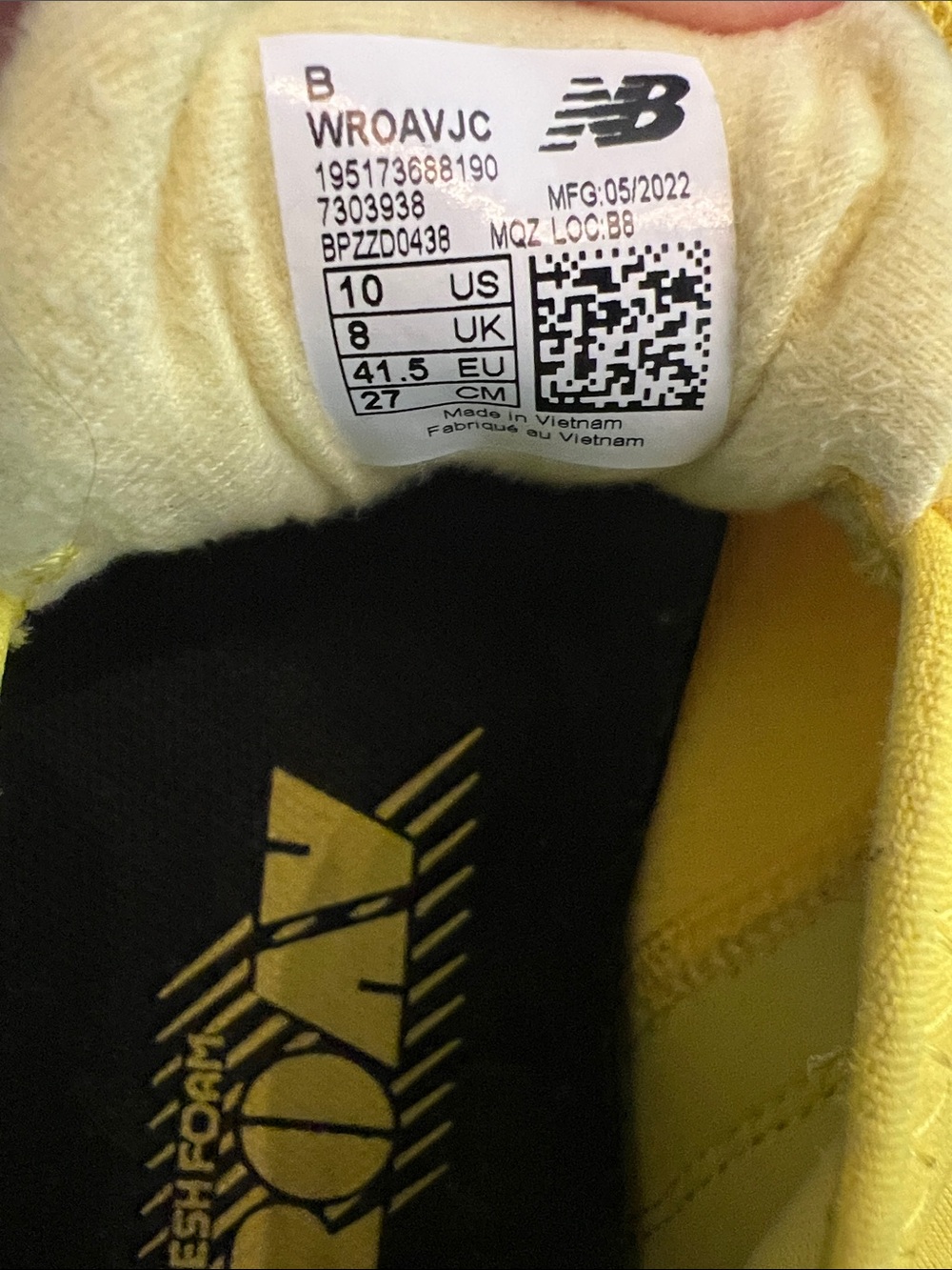 New Balance fresh foam Roav Bright Yellow Mesh Sneakers with White Accent Sz 10 - Picture 10 of 12